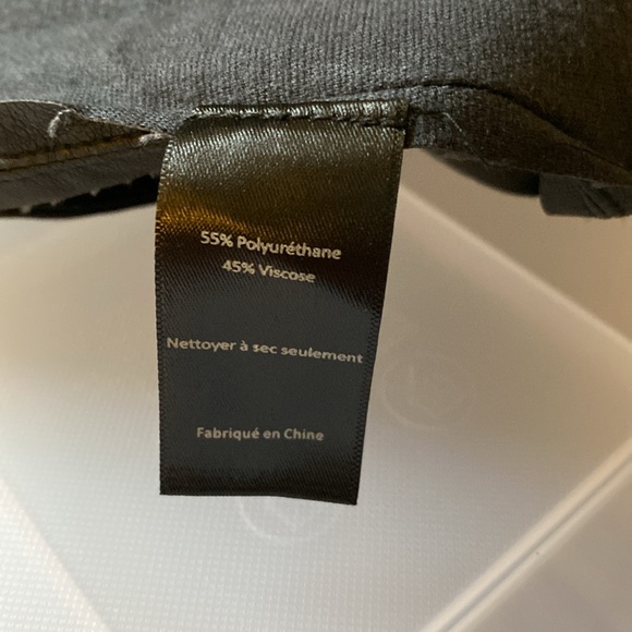 ASTR the Label vegan leather mini skirt - Picture 10 of 13